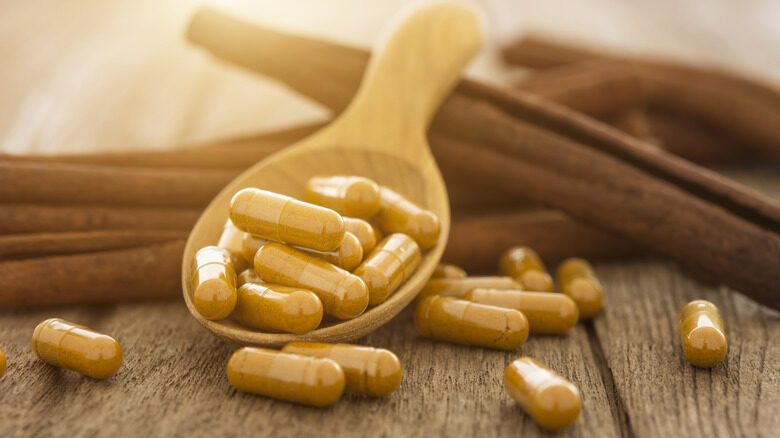 دمنوش دارچین برای لاغری بهتر است یا قرص دارچین؟